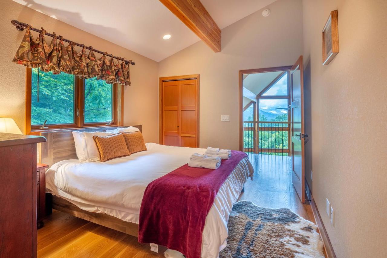 --Mountain Chalet Getaway With Breathtaking View Next To Tail Of Dragon-- Robbinsville Exteriör bild