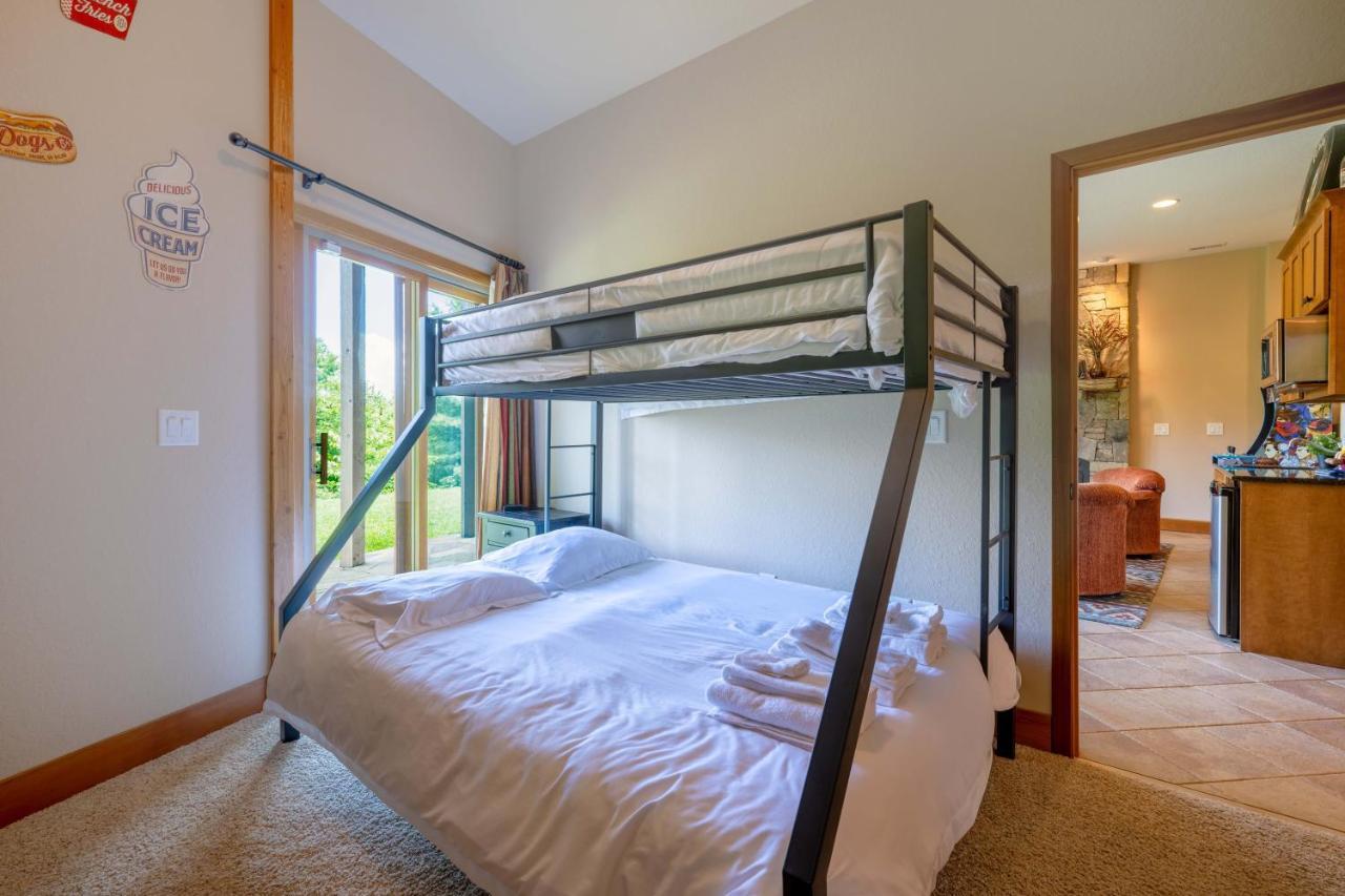 --Mountain Chalet Getaway With Breathtaking View Next To Tail Of Dragon-- Robbinsville Exteriör bild