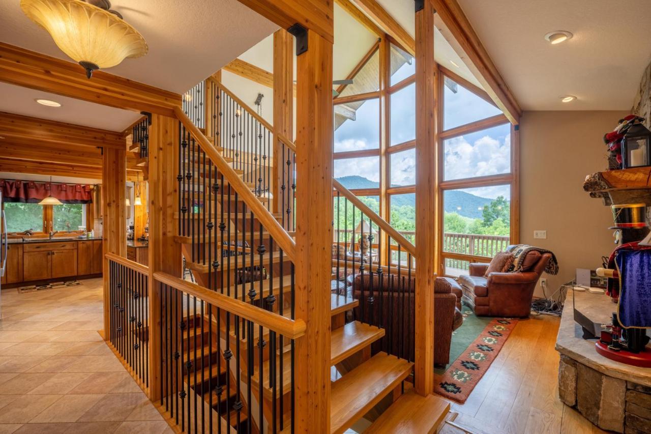 --Mountain Chalet Getaway With Breathtaking View Next To Tail Of Dragon-- Robbinsville Exteriör bild