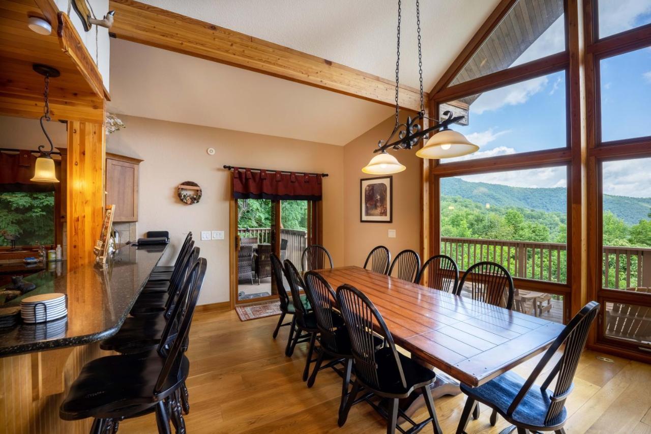 --Mountain Chalet Getaway With Breathtaking View Next To Tail Of Dragon-- Robbinsville Exteriör bild