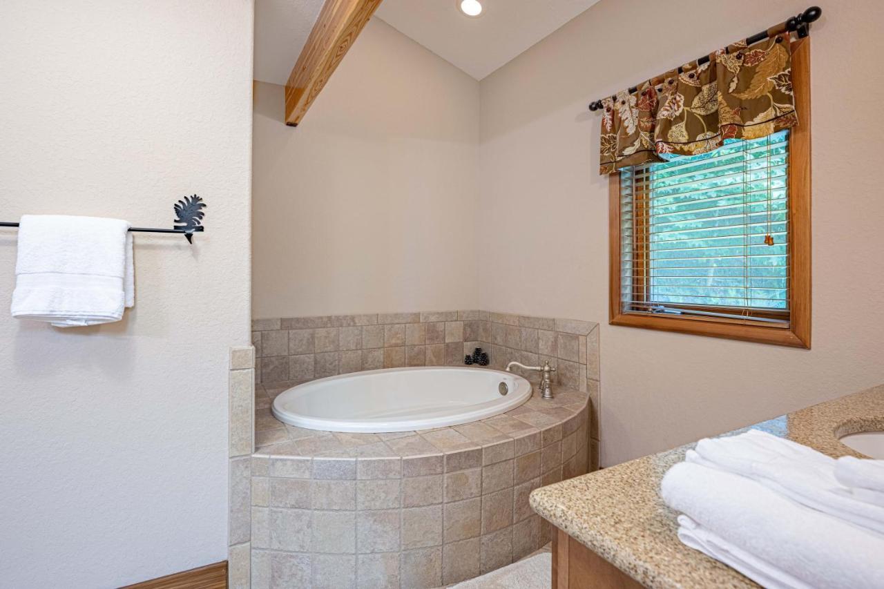 --Mountain Chalet Getaway With Breathtaking View Next To Tail Of Dragon-- Robbinsville Exteriör bild